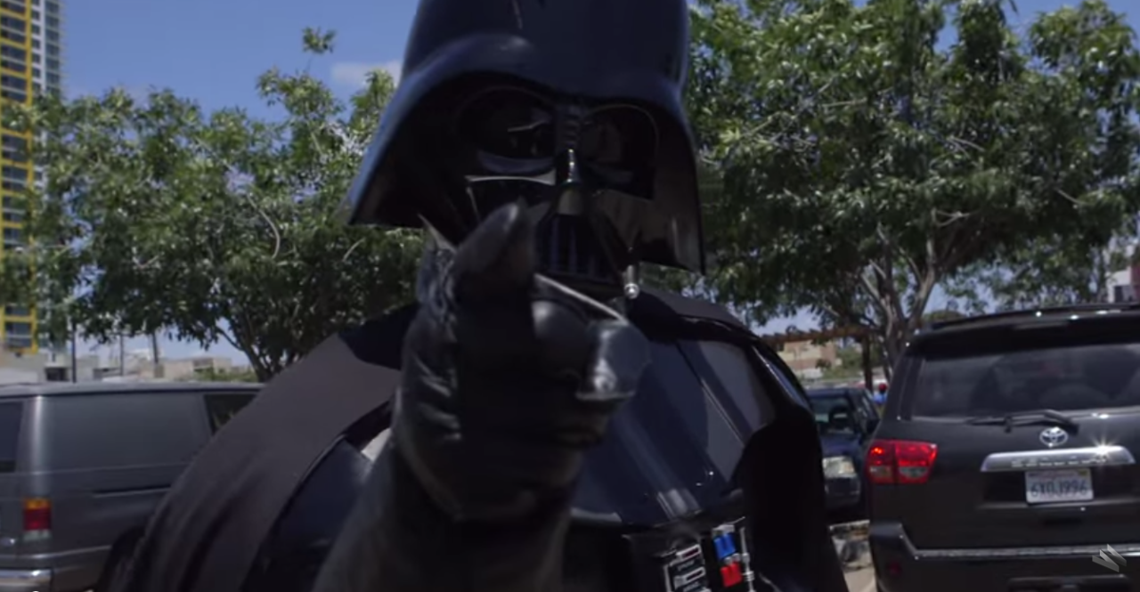 Darth Vader fülét a Comic-Conon is sértette a hitetlen beszéd